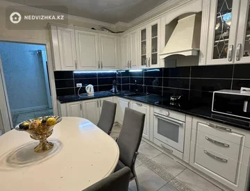 3-комнатная квартира, этаж 7 из 9, 103 м², миниатюра 8