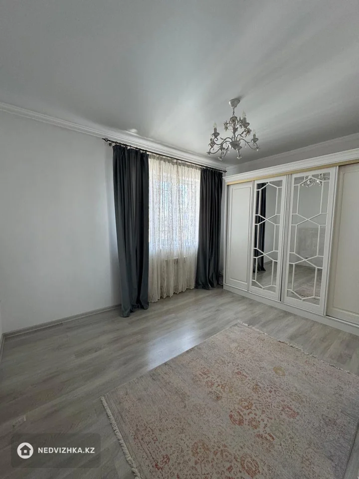 3-комнатная квартира, этаж 12 из 12, 70 м², фотография 5