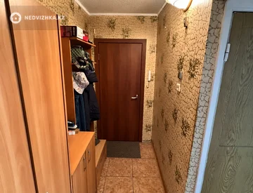 3-комнатная квартира, этаж 3 из 5, 60 м², миниатюра 5