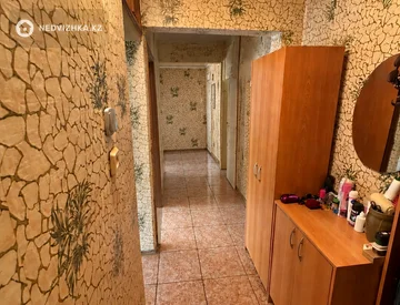 3-комнатная квартира, этаж 3 из 5, 60 м², миниатюра 4