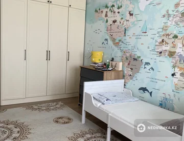 4-комнатная квартира, этаж 10 из 19, 140 м², миниатюра 10