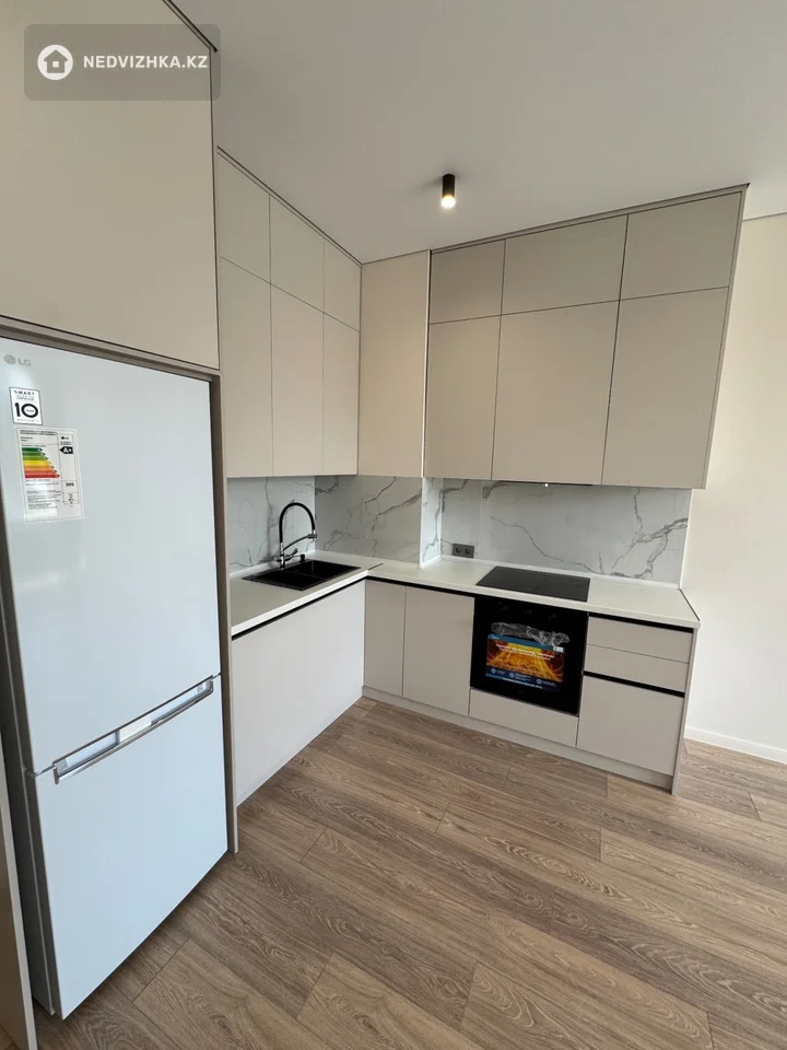 3-комнатная квартира, этаж 4 из 6, 76 м²