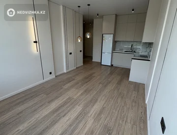 3-комнатная квартира, этаж 4 из 6, 76 м², миниатюра 4