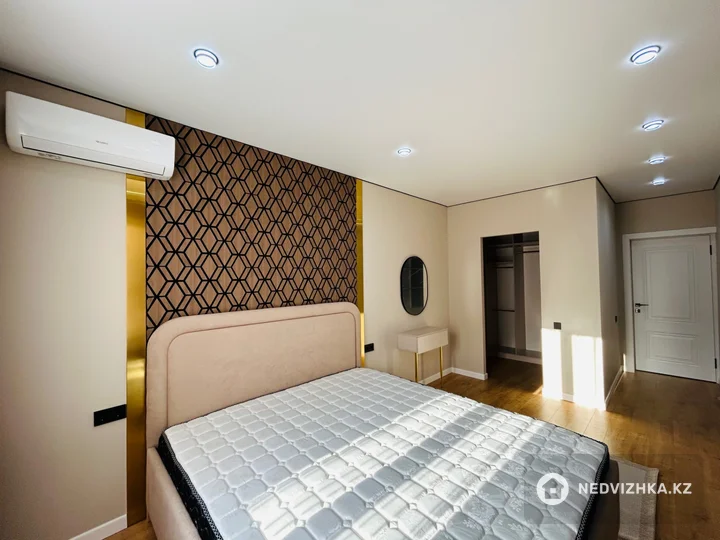 3-комнатная квартира, этаж 8 из 10, 75 м², На длительный срок