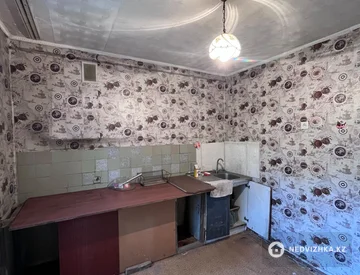 3-комнатная квартира, этаж 1 из 6, 65 м², миниатюра 2