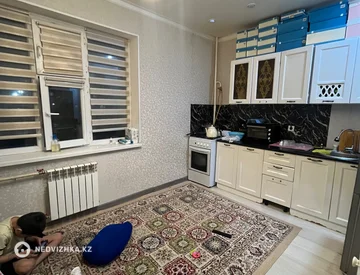 1-комнатная квартира, этаж 2 из 5, 43 м², миниатюра 2
