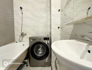 2-комнатная квартира, этаж 2 из 9, 53 м², миниатюра 4