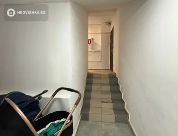 2-комнатная квартира, этаж 2 из 9, 53 м², миниатюра 2