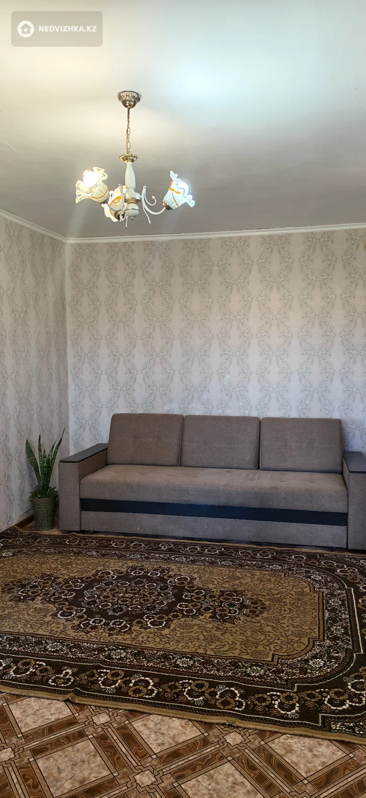 2-комнатная квартира, этаж 5 из 5, 42 м², На длительный срок, фотография 2
