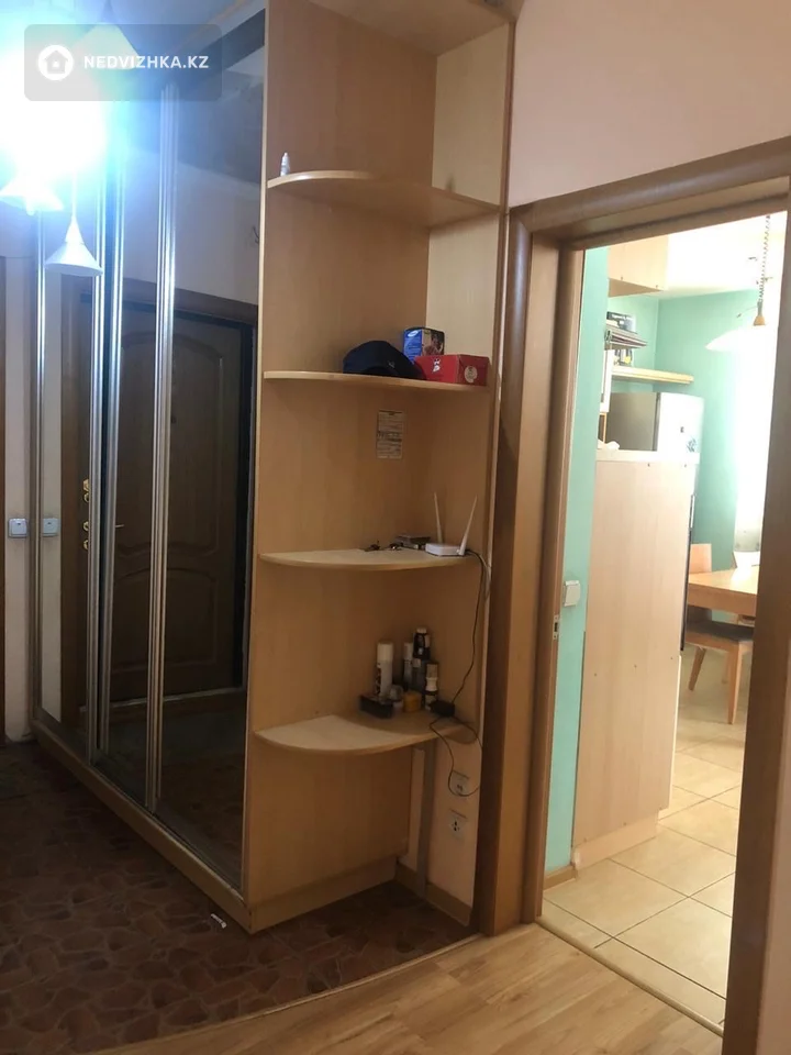 3-комнатная квартира, этаж 2 из 18, 128 м²