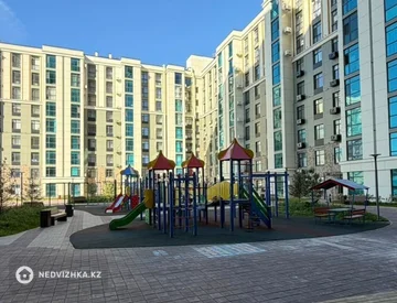 2-комнатная квартира, этаж 10 из 10, 42 м², миниатюра 3