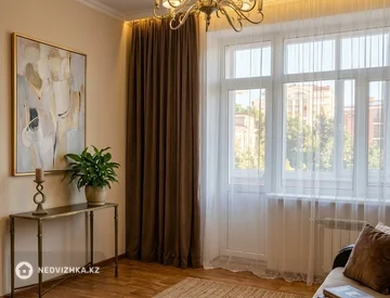 3-комнатная квартира, этаж 4 из 5, 73 м², миниатюра 1