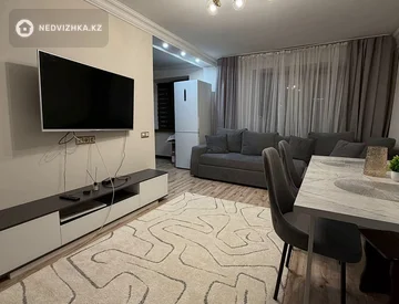 2-комнатная квартира, этаж 3 из 5, 60 м², На длительный срок, миниатюра 2