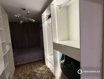 2-комнатная квартира, этаж 3 из 5, 60 м², На длительный срок, миниатюра 12