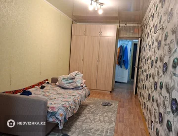 2-комнатная квартира, этаж 4 из 9, 52 м², миниатюра 1
