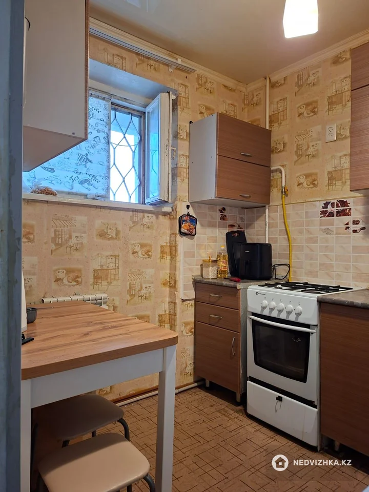 2-комнатная квартира, этаж 4 из 9, 52 м², фотография 5