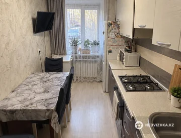 2-комнатная квартира, этаж 1 из 4, 42 м², миниатюра 6
