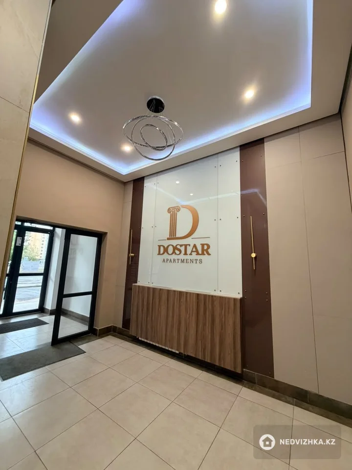 2-комнатная квартира, этаж 8 из 10, 65 м², фотография 2