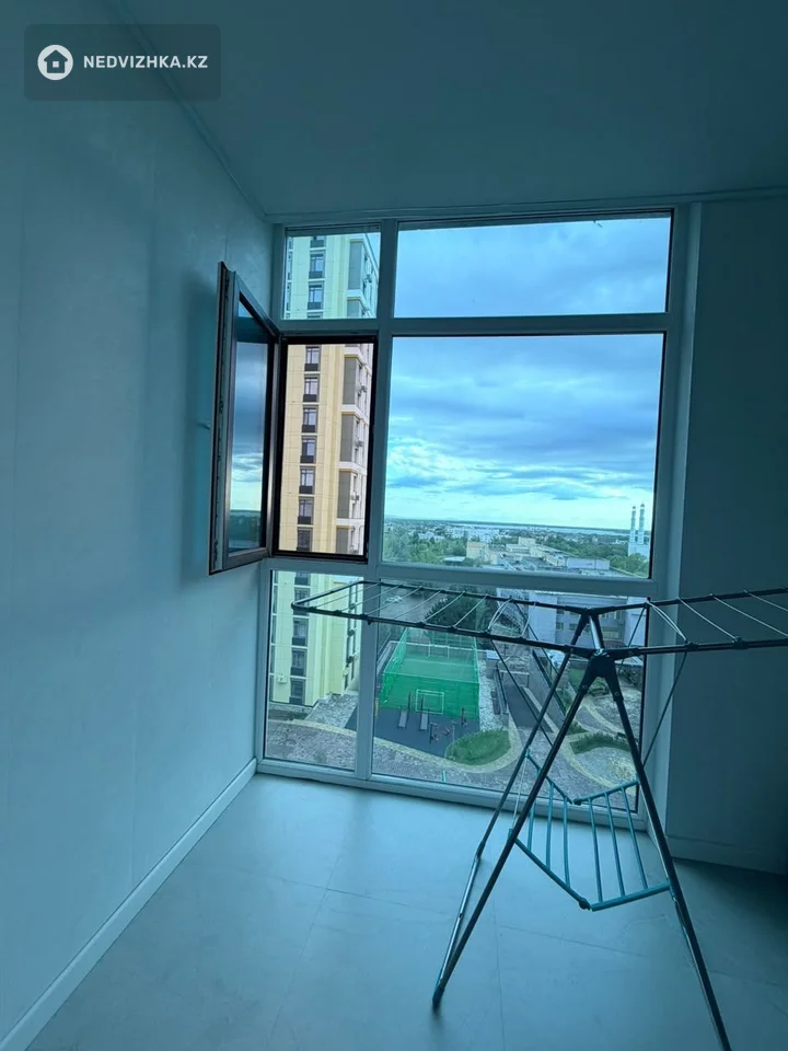 2-комнатная квартира, этаж 8 из 10, 65 м², фотография 3