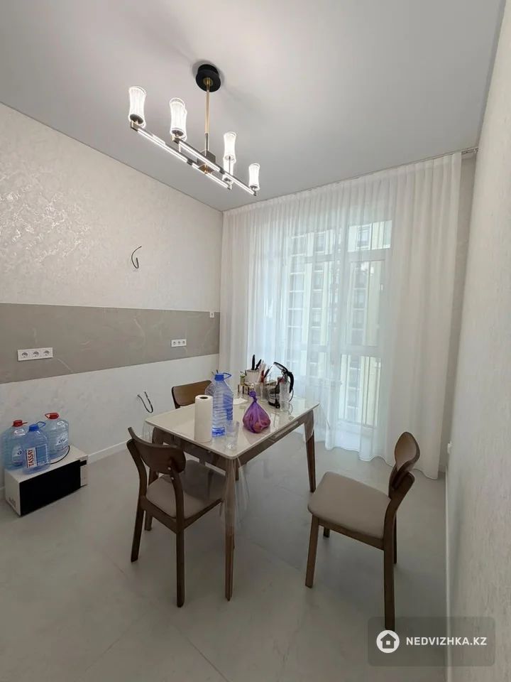 2-комнатная квартира, этаж 8 из 10, 65 м²