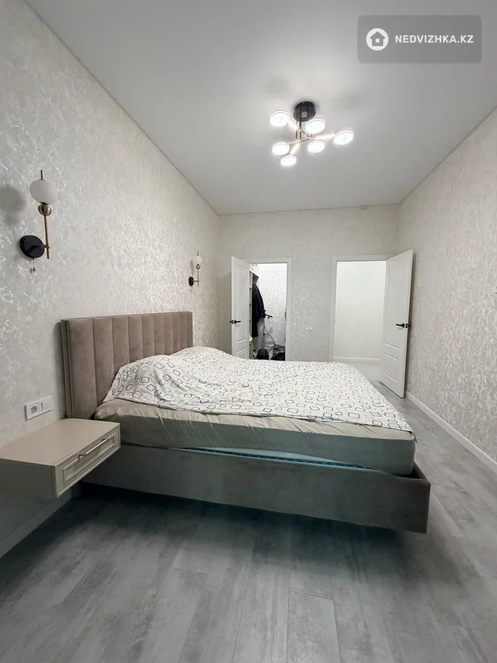 2-комнатная квартира, этаж 8 из 10, 65 м², фотография 4