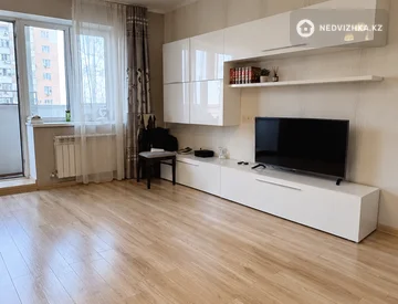 2-комнатная квартира, этаж 9 из 16, 66 м², миниатюра 2