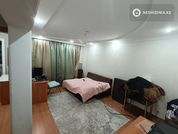 3-комнатная квартира, этаж 1 из 5, 70 м², фотография 4