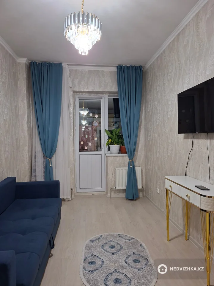 1-комнатная квартира, этаж 13 из 13, 33 м²