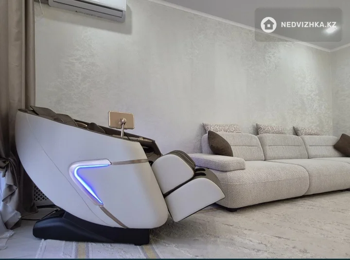 3-комнатная квартира, этаж 5 из 10, 88 м², фотография 2