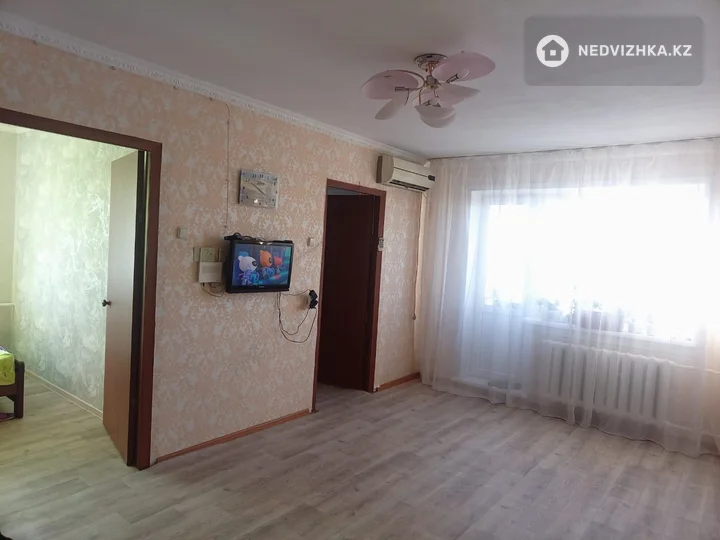 4-комнатная квартира, этаж 5 из 5, 62 м²