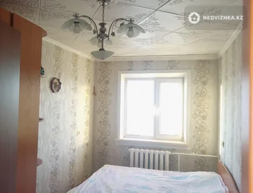 4-комнатная квартира, этаж 5 из 5, 62 м², миниатюра 3