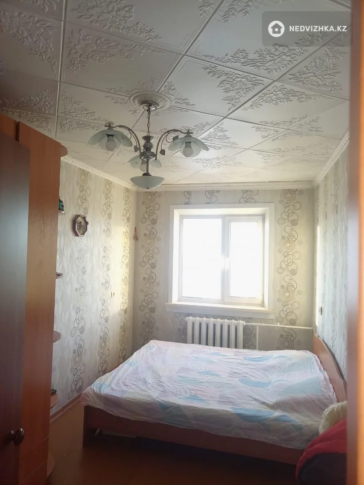 4-комнатная квартира, этаж 5 из 5, 62 м², фотография 3