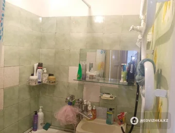 4-комнатная квартира, этаж 5 из 5, 62 м², миниатюра 7