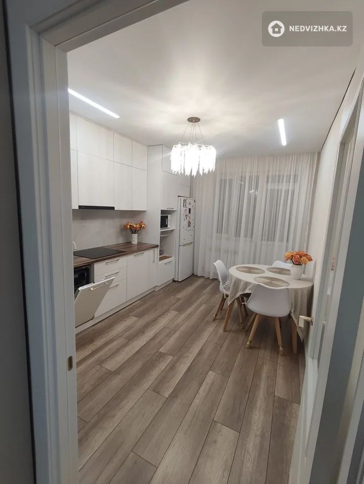 1-комнатная квартира, этаж 14 из 16, 49 м²