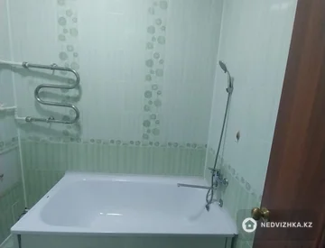 2-комнатная квартира, этаж 2 из 6, 55 м², миниатюра 2