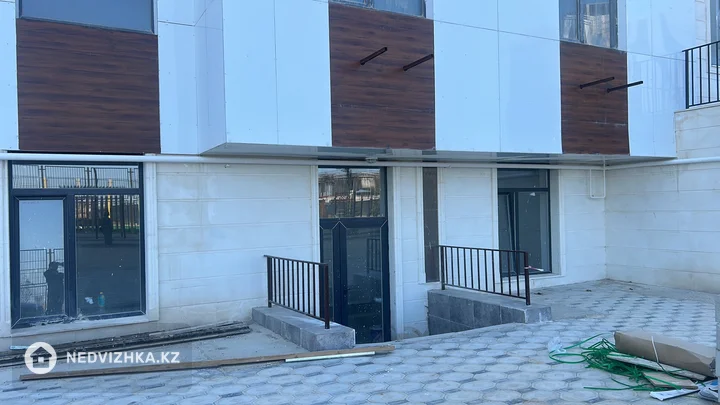 Помещение, этаж 1 из 10, 81 м², фотография 3