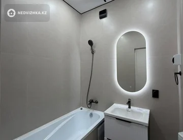 1-комнатная квартира, этаж 7 из 9, 38 м², миниатюра 3