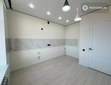 1-комнатная квартира, этаж 7 из 9, 38 м², миниатюра 9