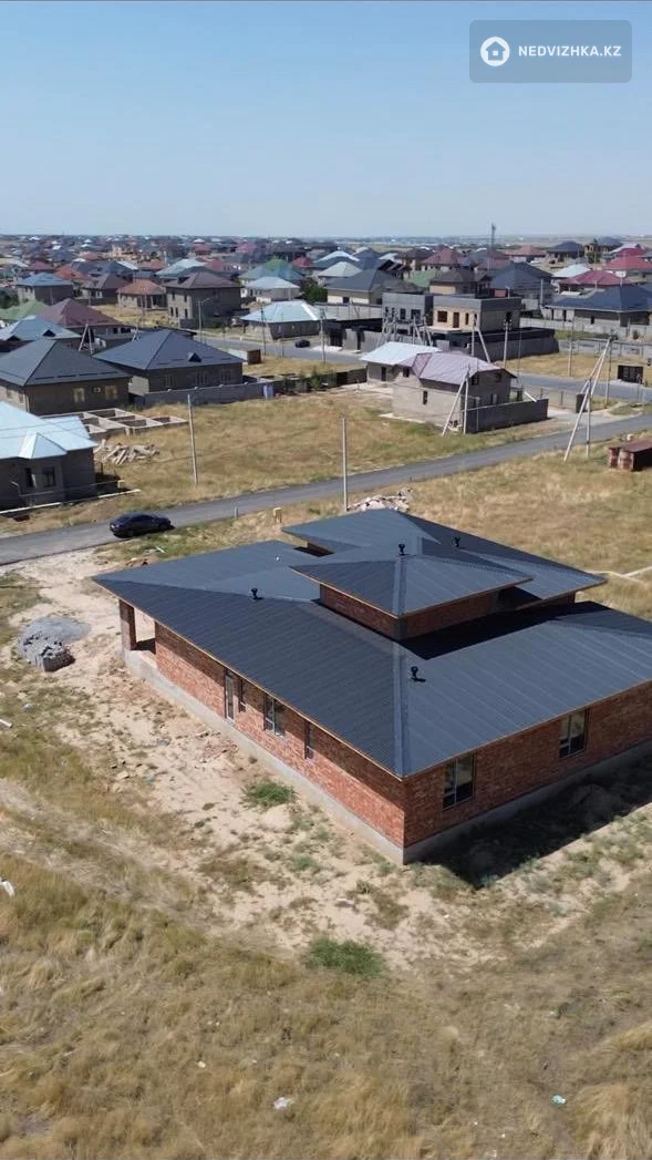6-комнатный дом, 8 соток, 283 м², фотография 2