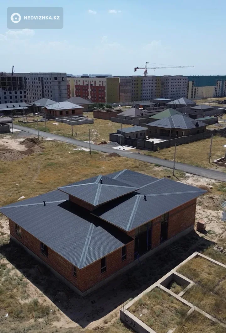 6-комнатный дом, 8 соток, 283 м², фотография 3