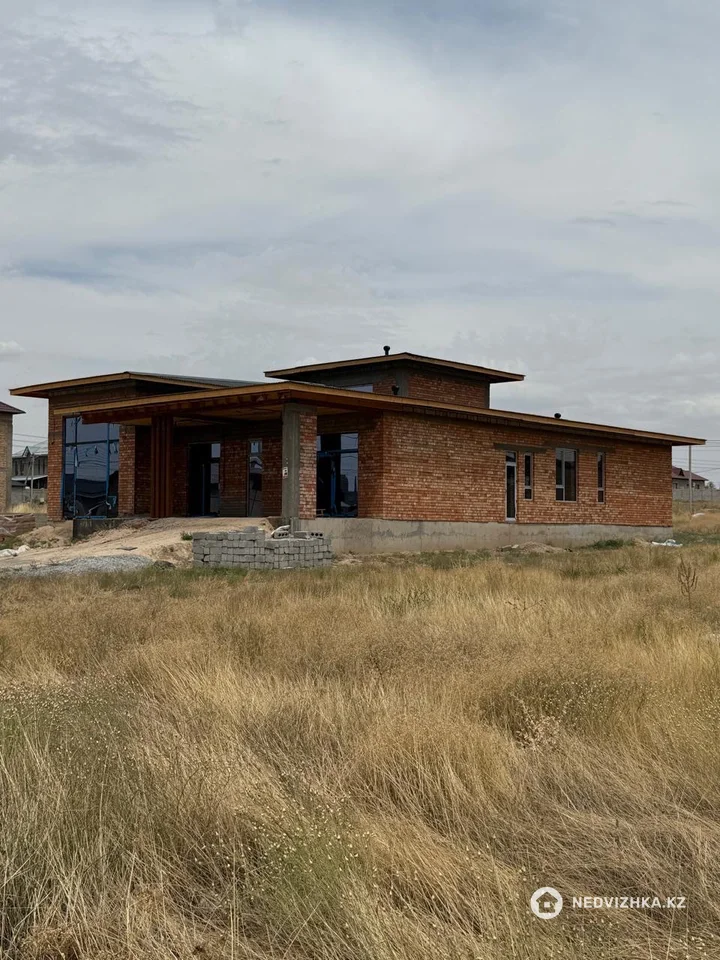 6-комнатный дом, 8 соток, 283 м², фотография 4