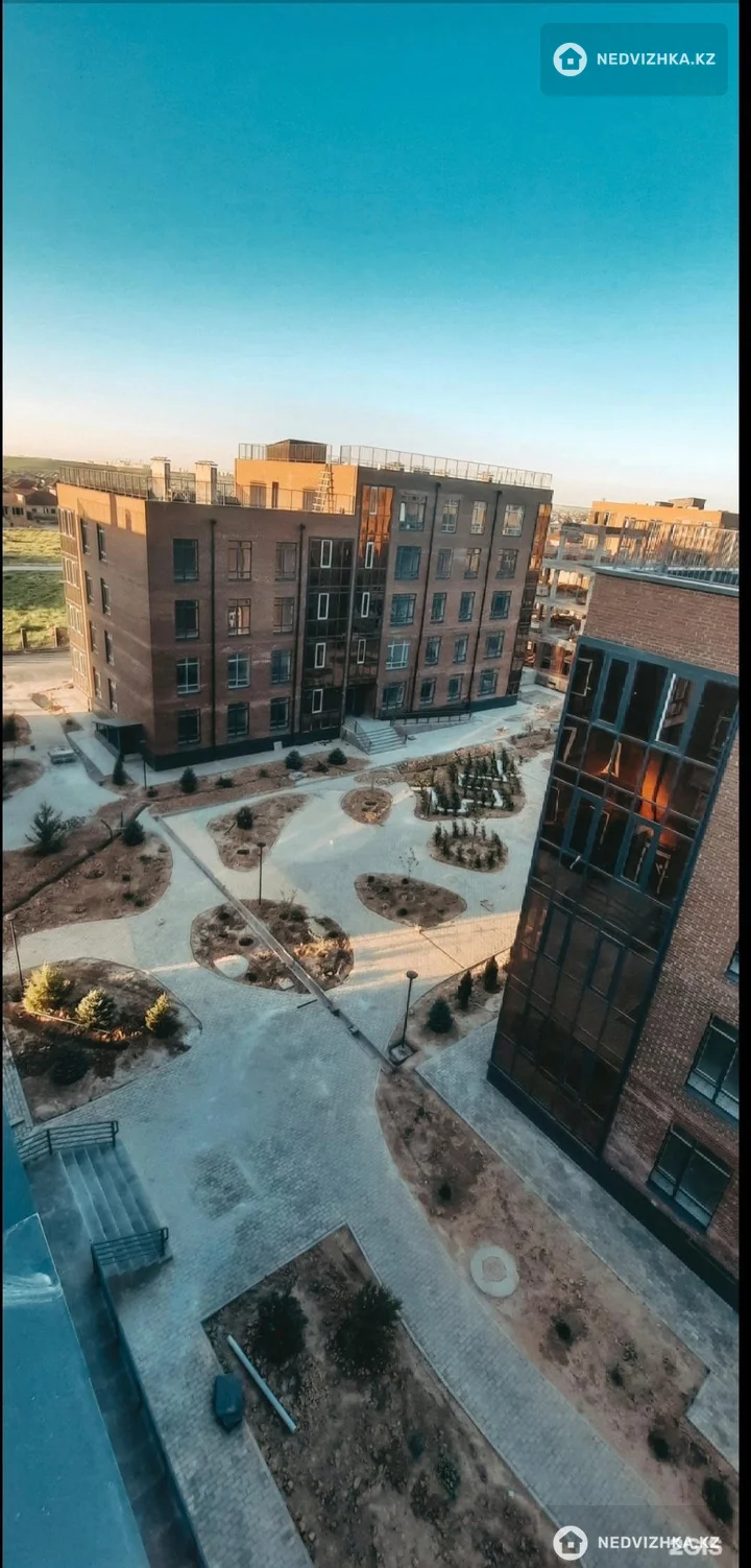 1-комнатная квартира, этаж 4 из 5, 42 м², На длительный срок, фотография 2