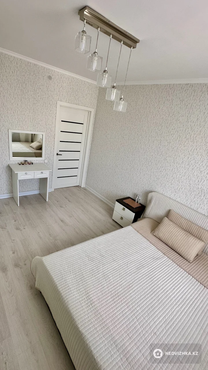 2-комнатная квартира, этаж 9 из 13, 78 м², На длительный срок, фотография 5