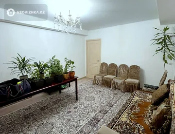 2-комнатная квартира, этаж 2 из 5, 62 м², миниатюра 2