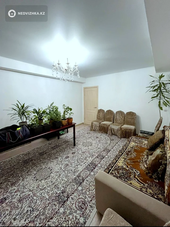 2-комнатная квартира, этаж 2 из 5, 62 м², фотография 2