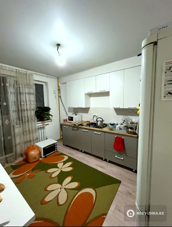 2-комнатная квартира, этаж 2 из 5, 62 м², фотография 3