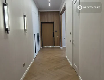 3-комнатная квартира, этаж 11 из 14, 111 м², миниатюра 10