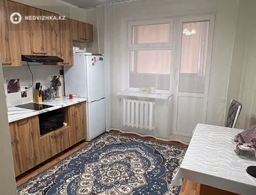 1-комнатная квартира, этаж 11 из 15, 35 м², миниатюра 1