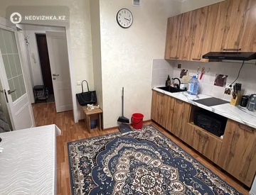 1-комнатная квартира, этаж 11 из 15, 35 м², миниатюра 3