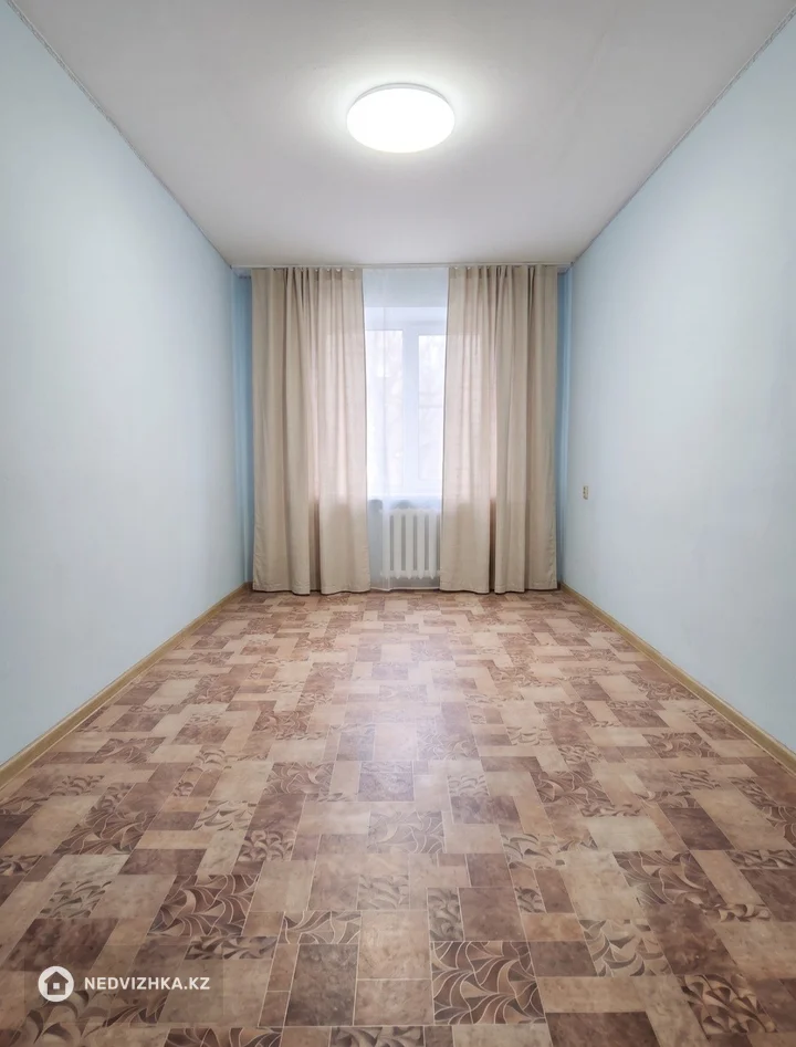 5-комнатная квартира, этаж 1 из 9, 100 м², фотография 4